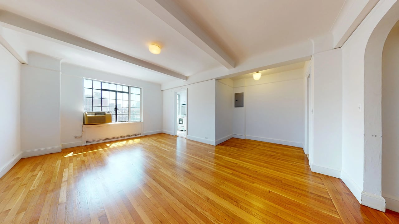 1 Christopher St, #8D