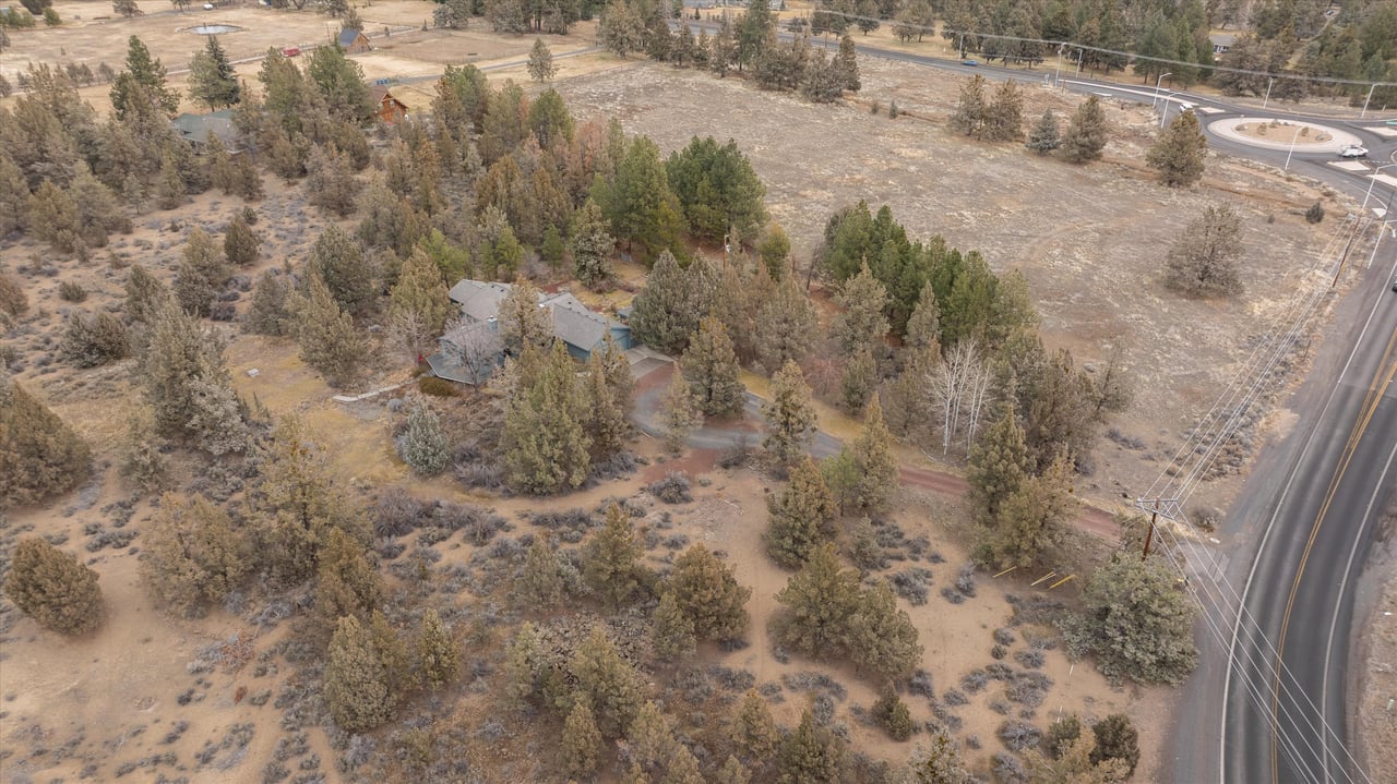 63545 Deschutes Market