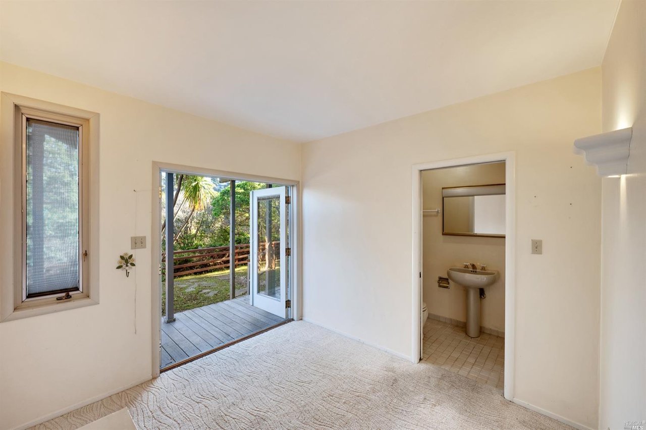 75 Monte Mar Dr