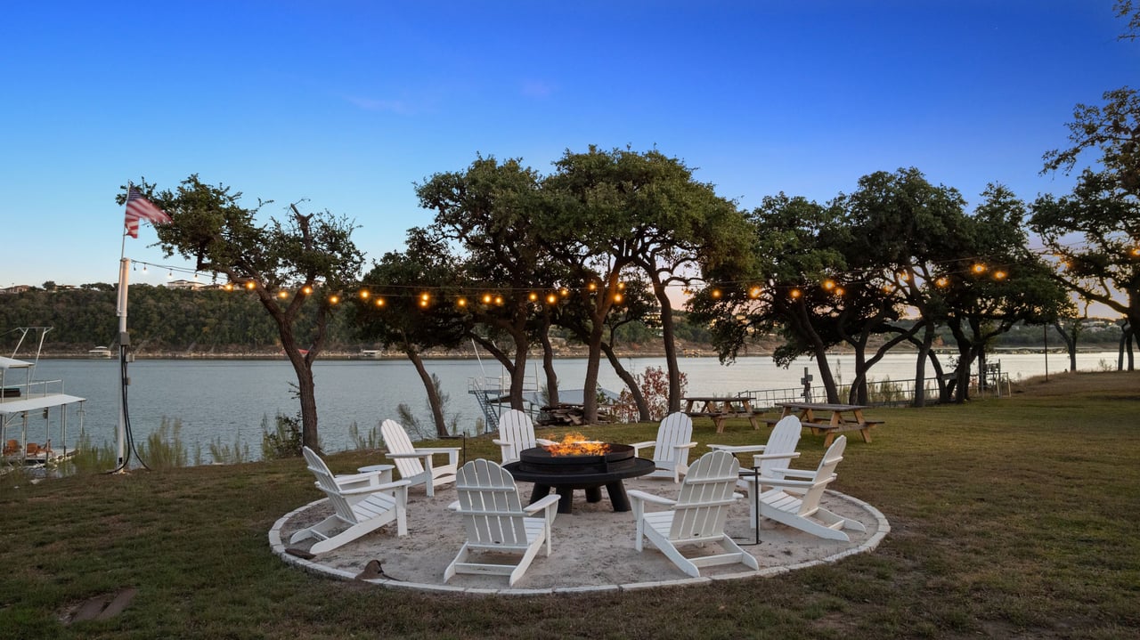 1209 Edgewater Drive