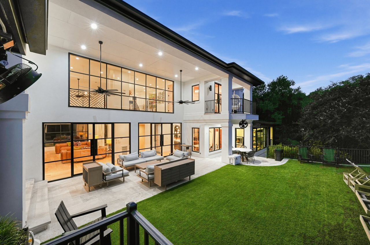 THE CANOPY 3.3 private acres in the heart of West Lake Hills.