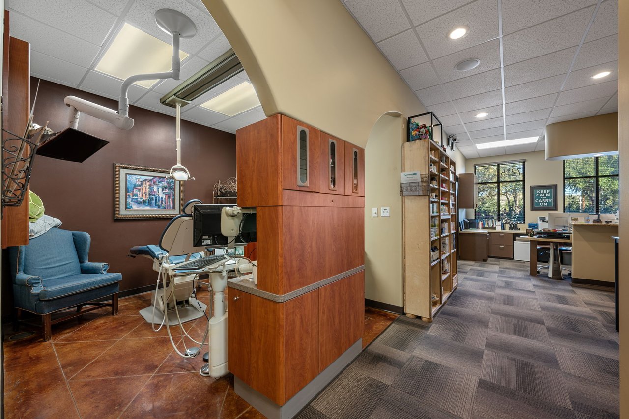 7215 Wyoming Springs