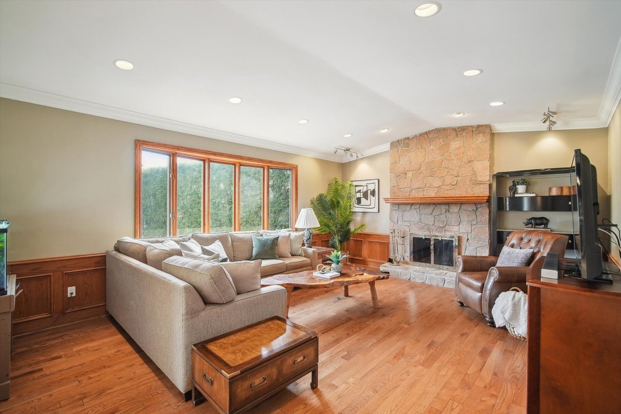 1322 Winterberry Drive