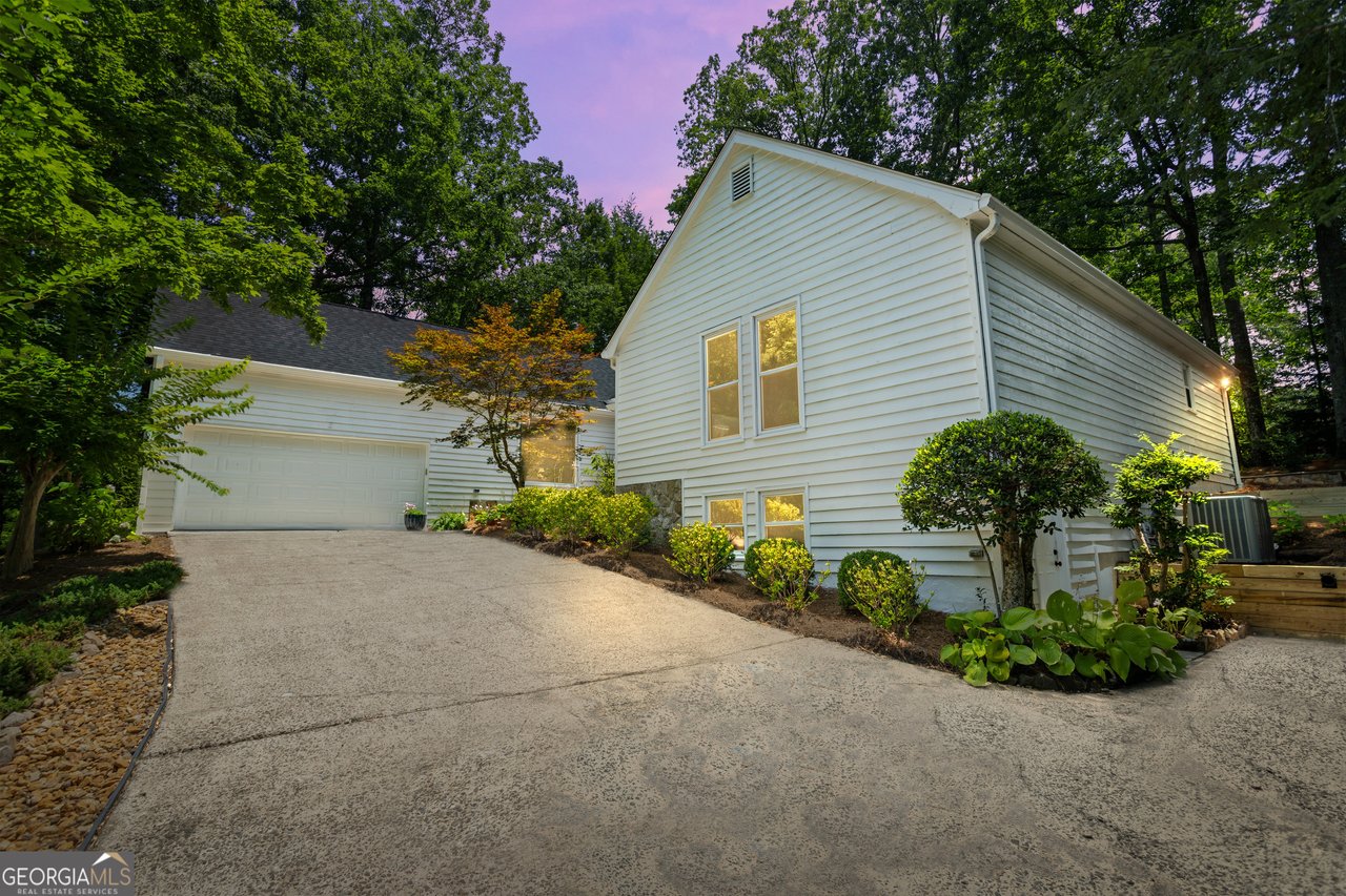 1595 Sandpoint Dr