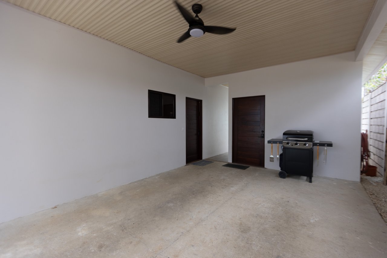Turnkey Modern Home Near Quepos Marina – Move-In Ready! 2BDR&2BATHS