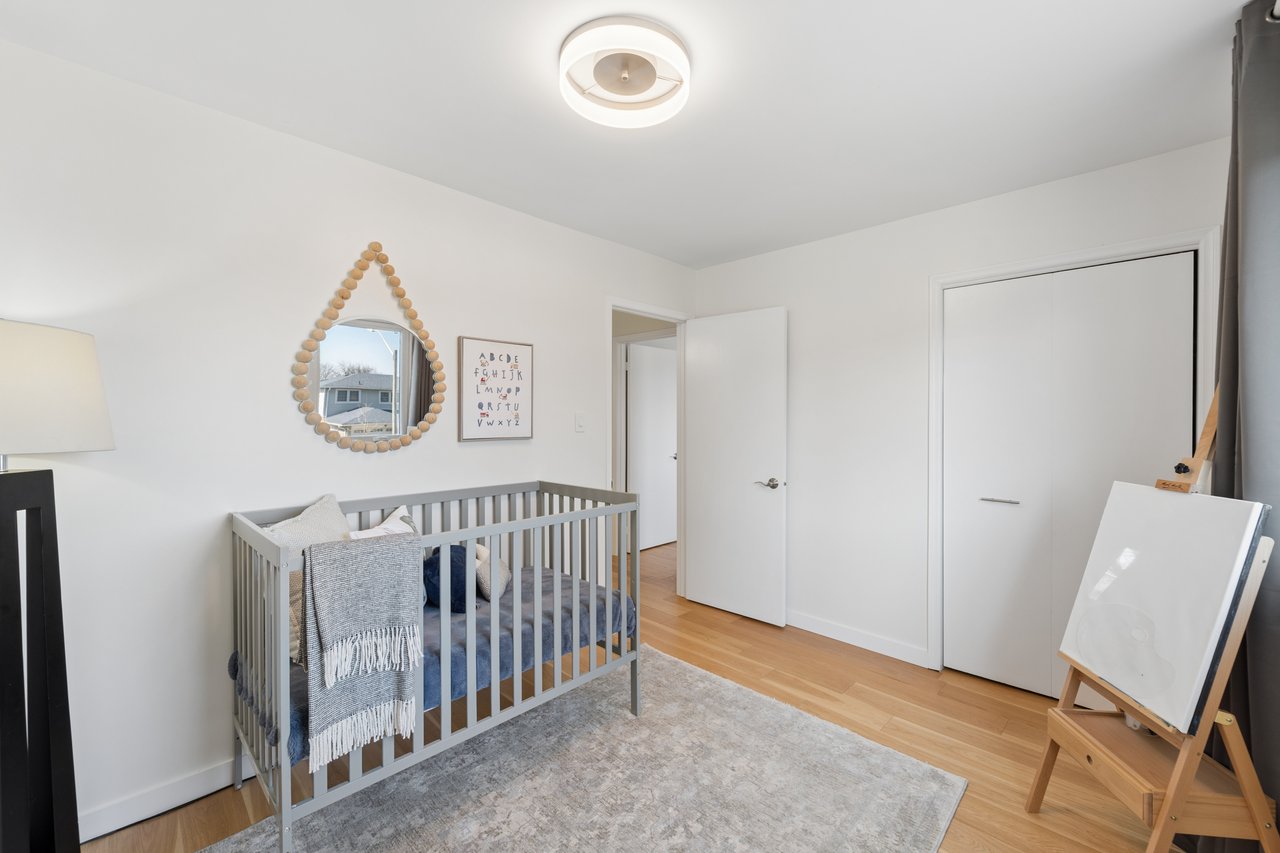 1156 Gloucester Square