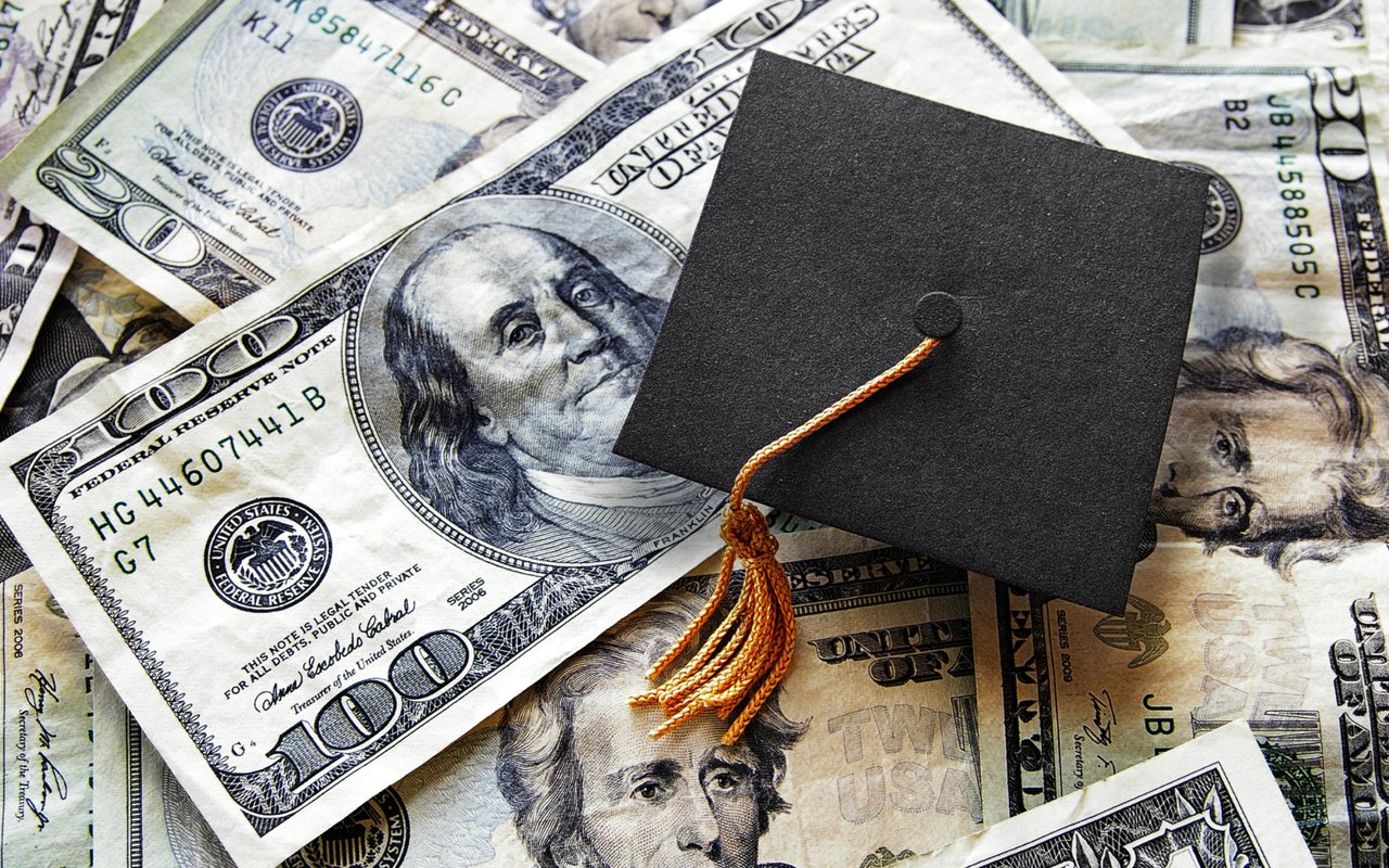 Navigating the Mortgage Maze: The Impact of Student Loan Debt on Millennial Homebuyers