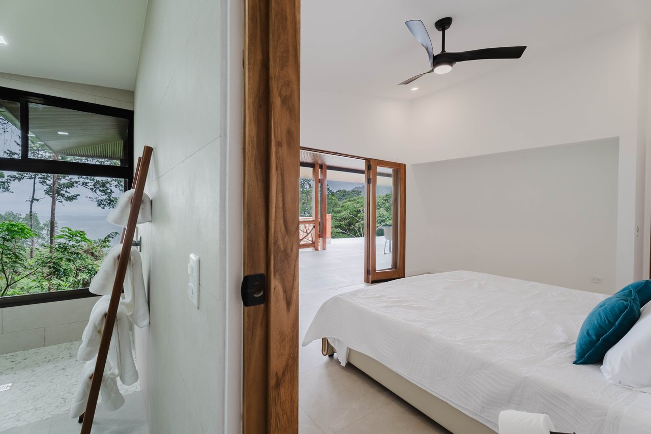 Casa Tucán, Ocean View Villa with Private Trail to River & Waterfalls