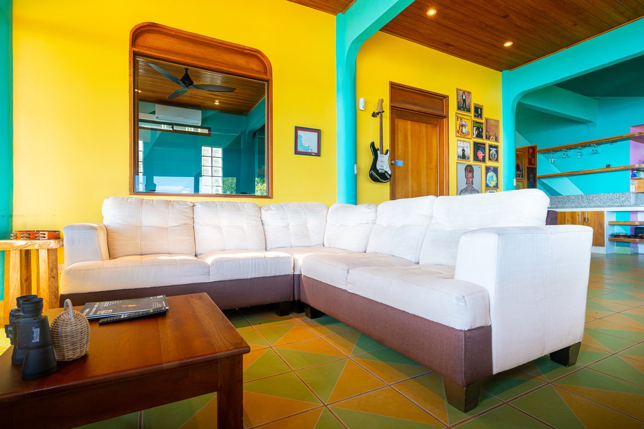Casa Vista Harmonia, Legendary Ocean Views and Sustainable Living!