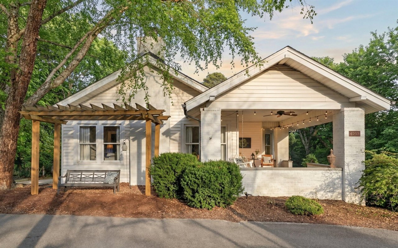 Wallace Luxury Spotlight | 6911 Nubbin Ridge Drive Knoxville, TN 37919