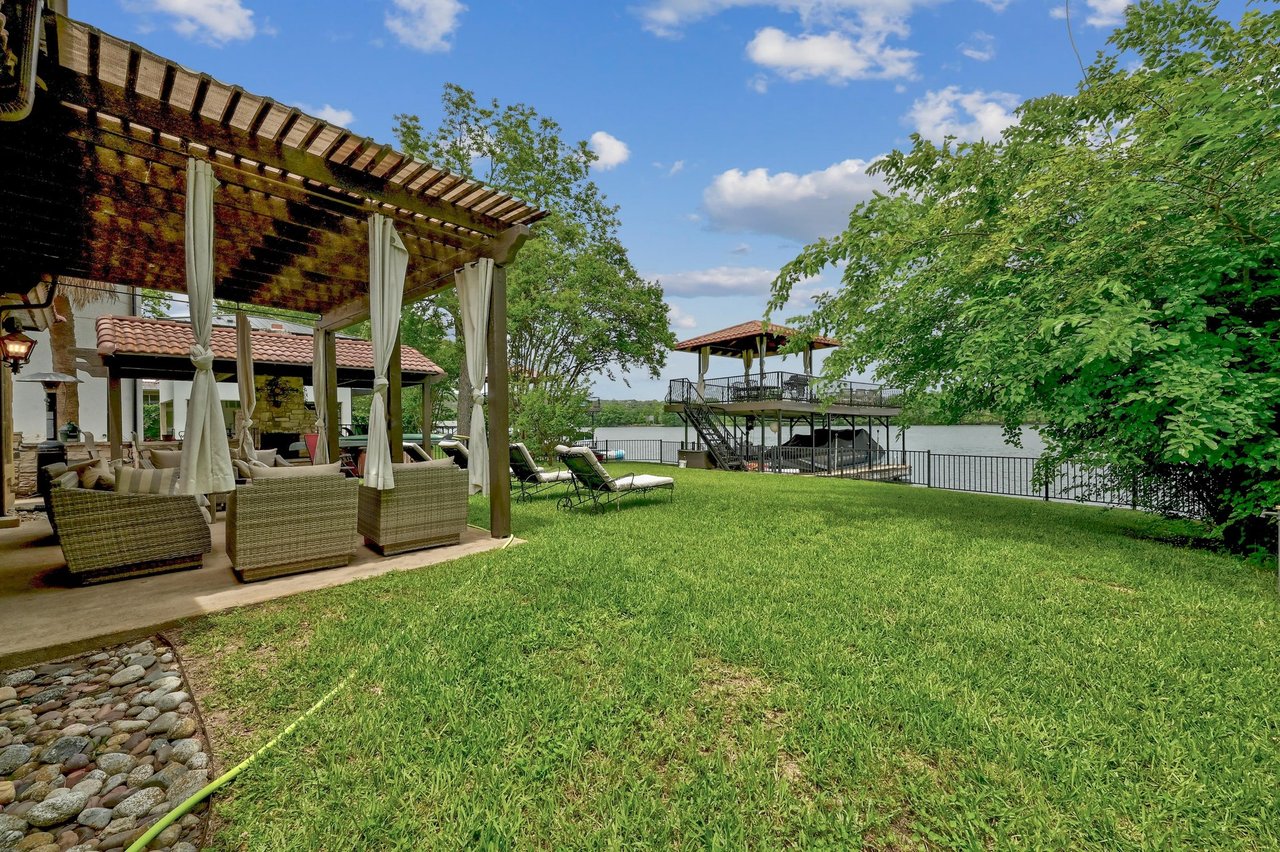 1746 Channel Road
