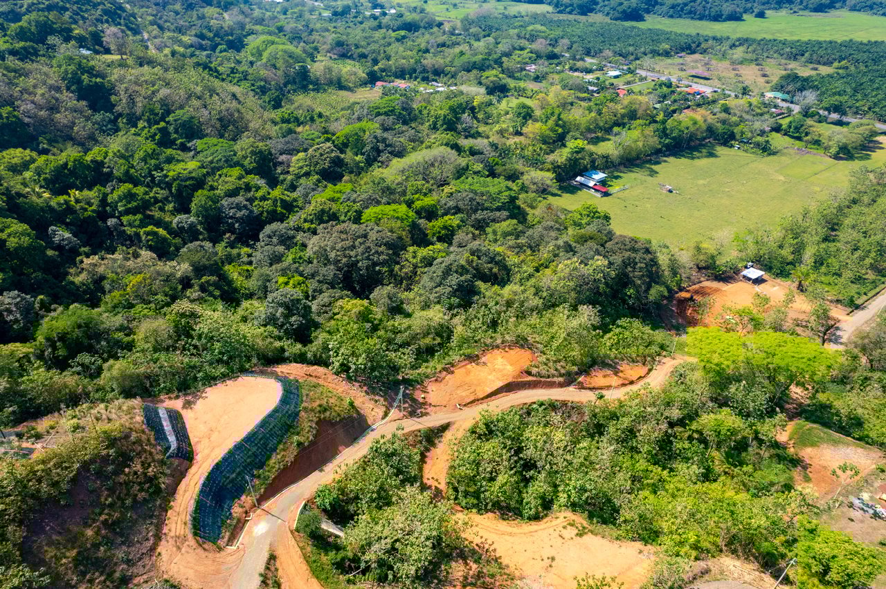 ¡New Gated Development in Matapalo - Ocean View and Flat Land, ready to build!