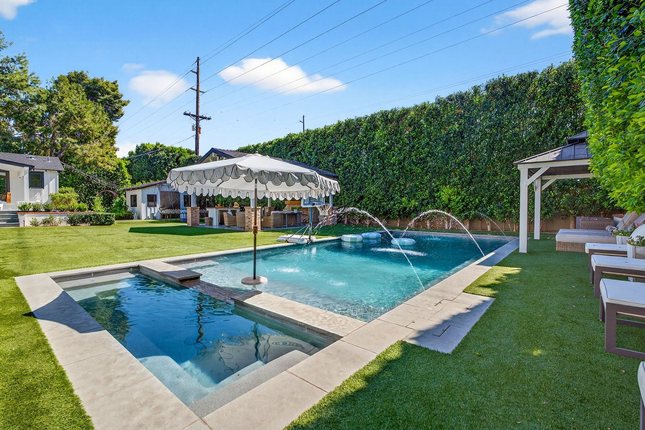 5217 E CALLE REDONDA