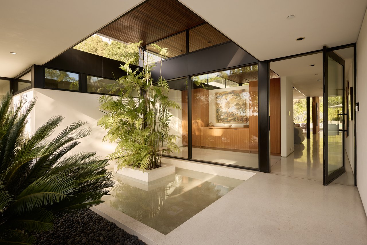 570 Evelyn Pl, Beverly Hills