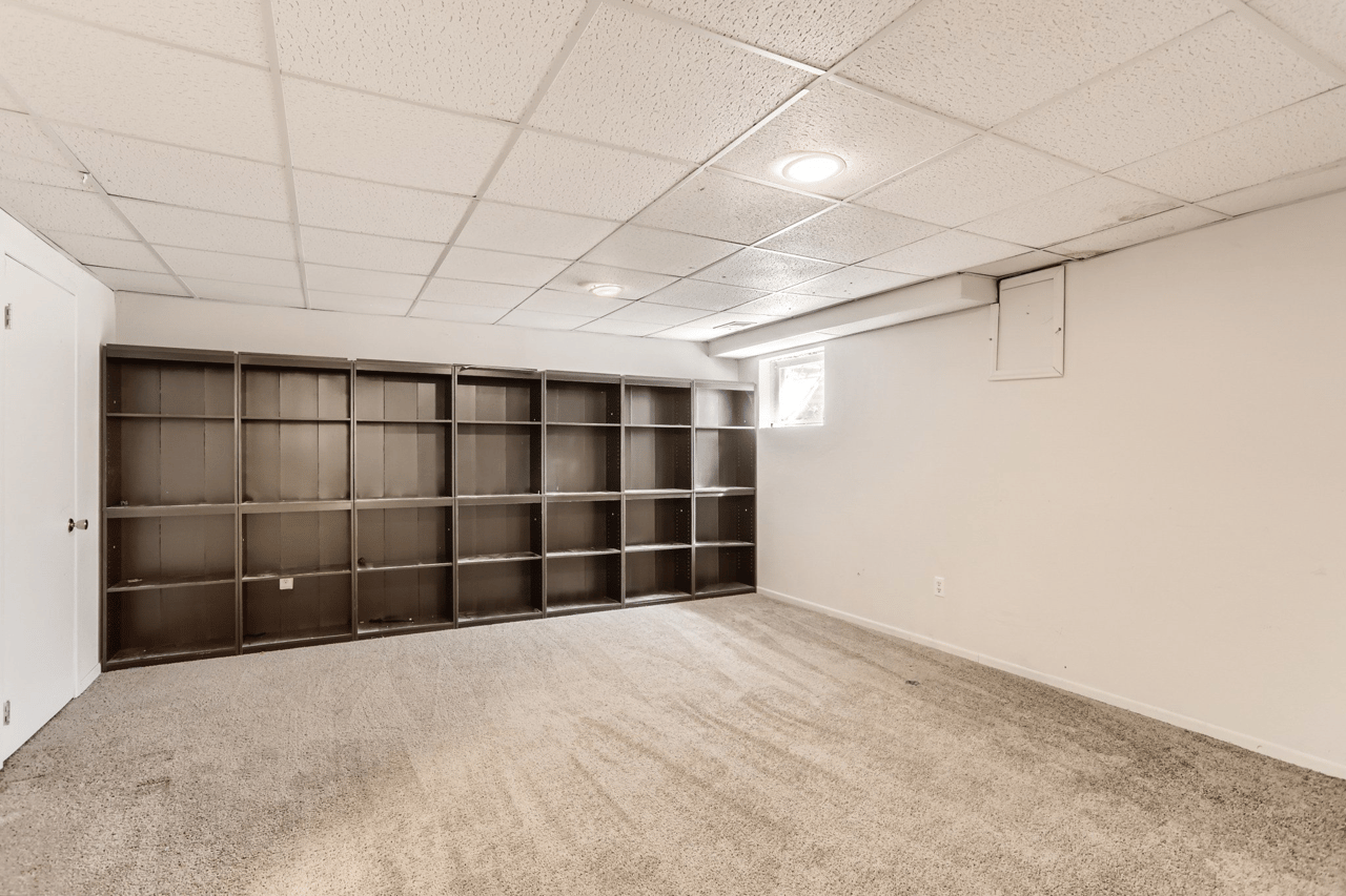 Just Listed: Aurora Ranch Home with Pool + Hot Tub