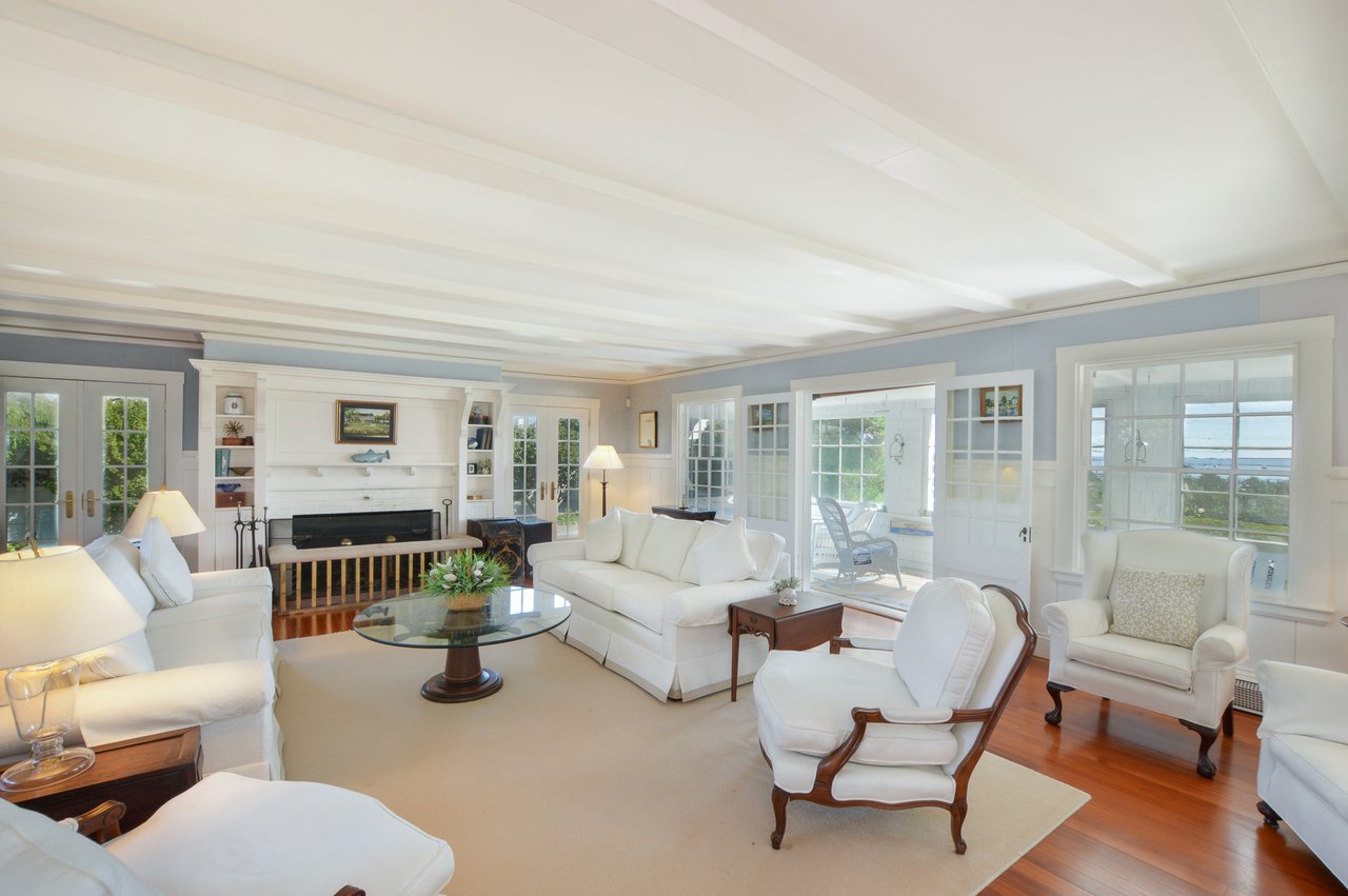 Classic Hyannis Port Grandeur with Timeless Coastal Elegance