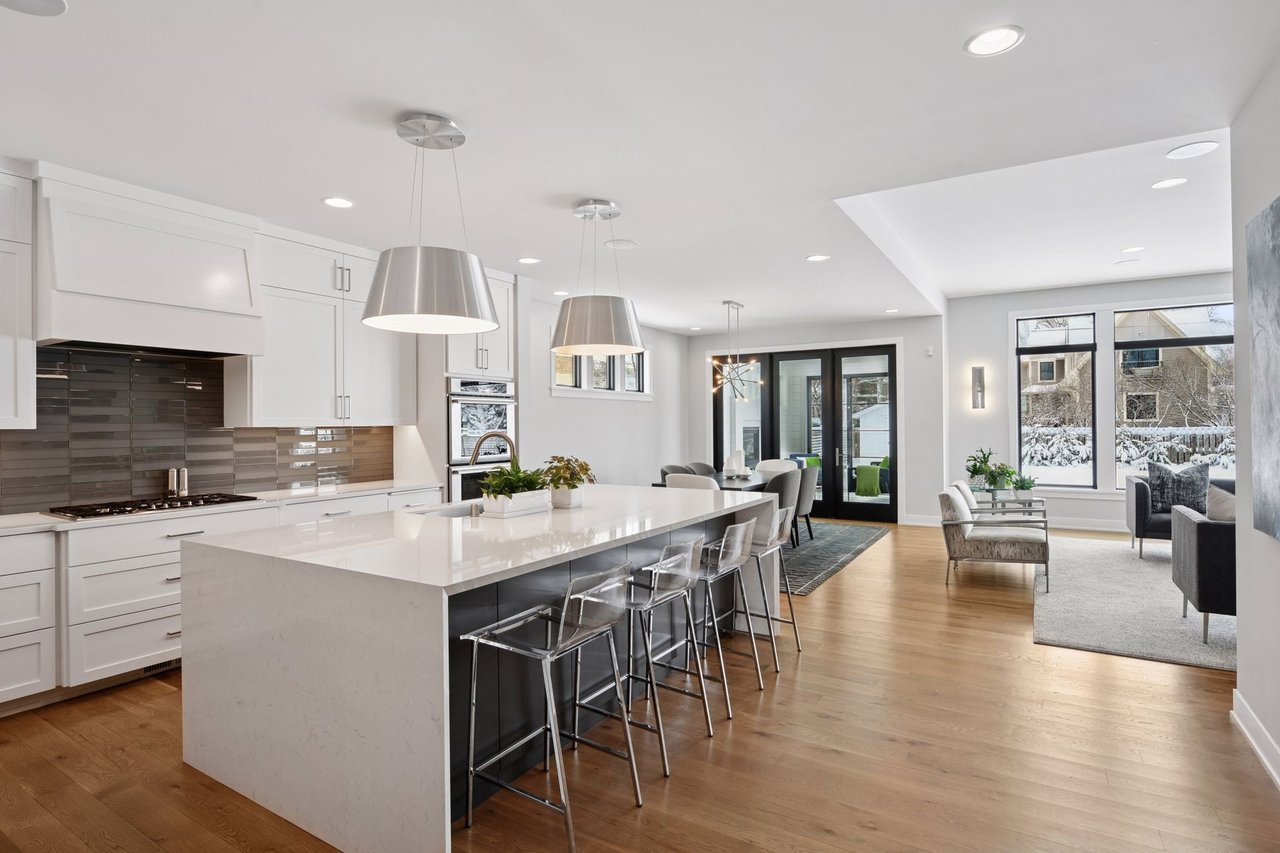 630 Gardner Street E, Wayzata