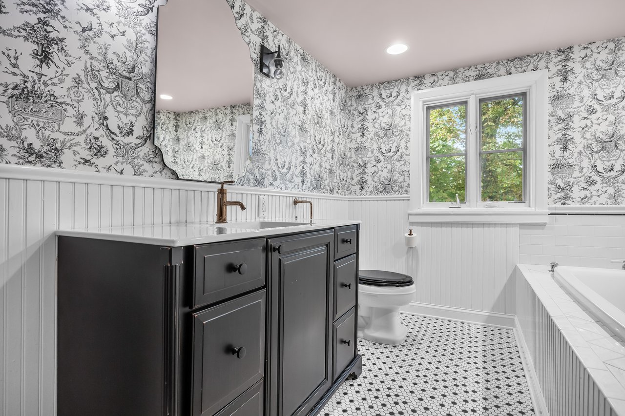 45 Bordentown Crosswicks Rd