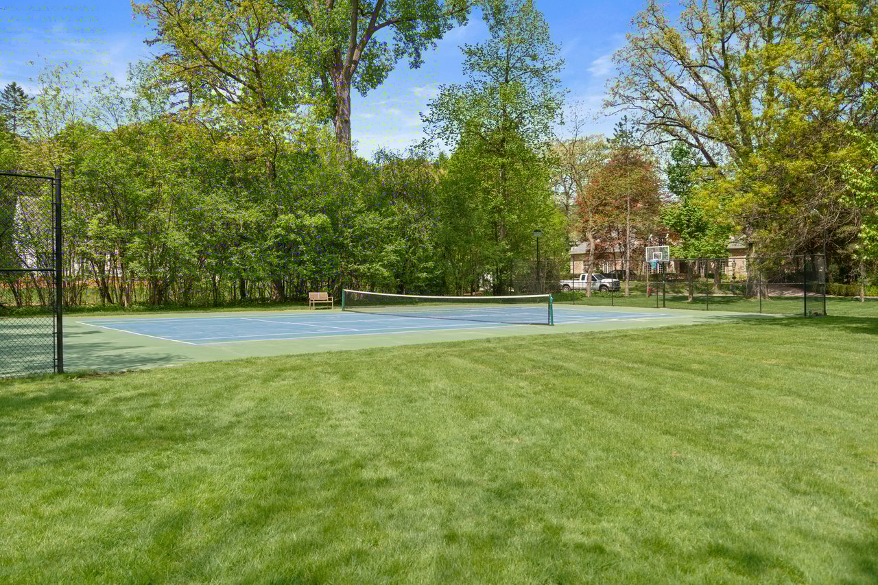 345 Woodridge Road