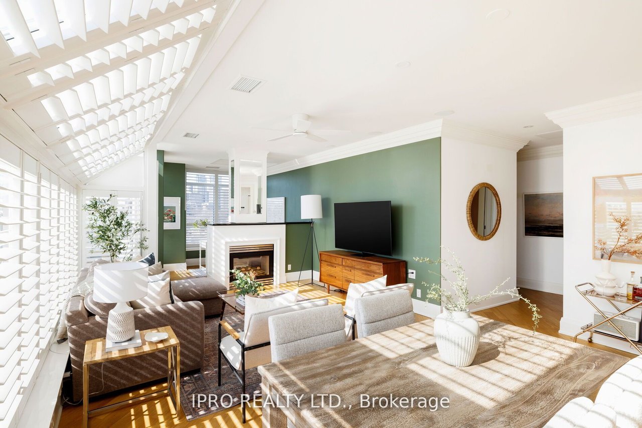 BOUTIQUE LIVING 