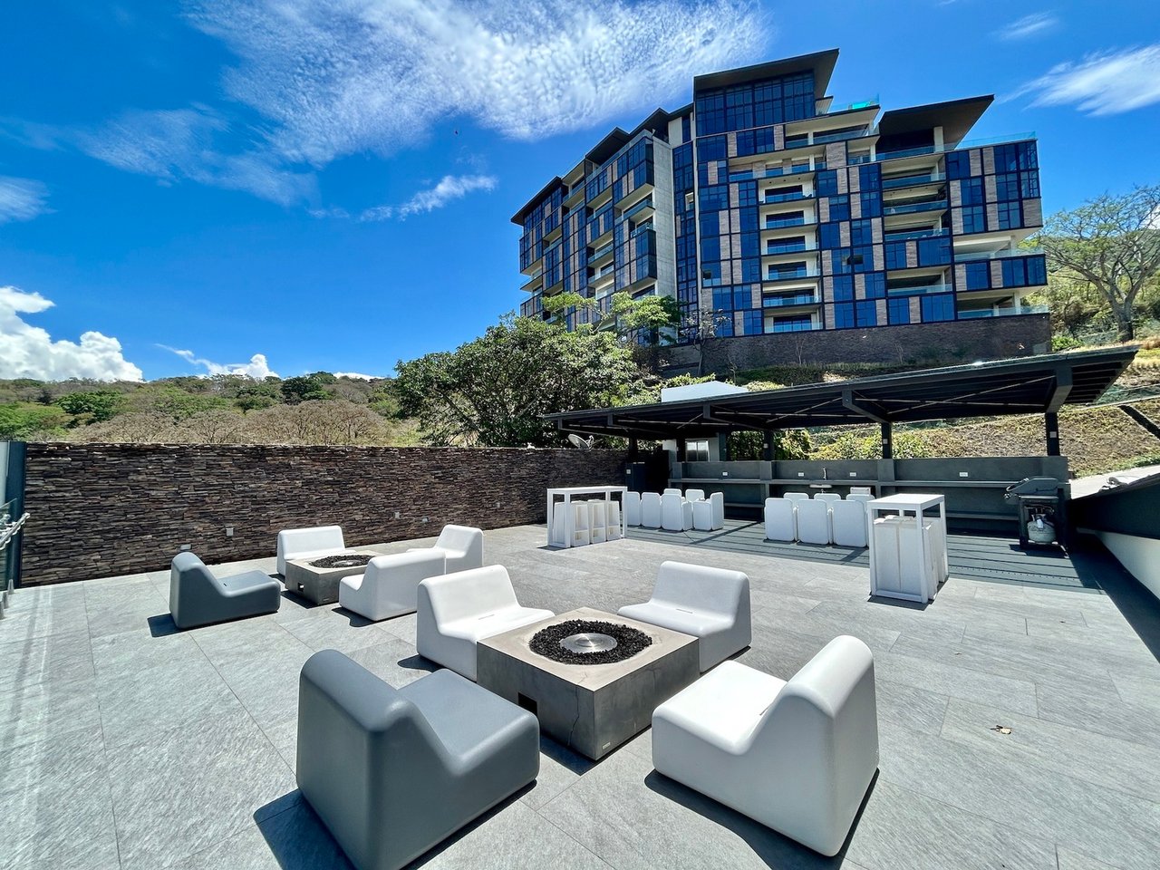 Customizable Mountain View Condo, Santa Ana, San Jose