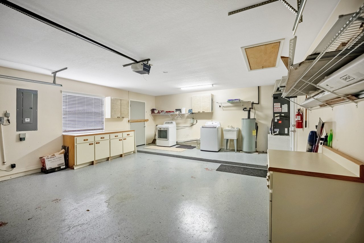 3380 NW 44th ct