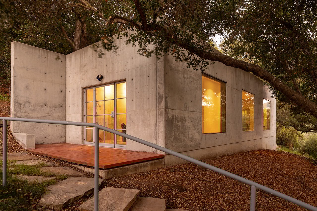 Frank O. Gehry, FAIA, Architect, The Sirmai-Peterson House, 1988