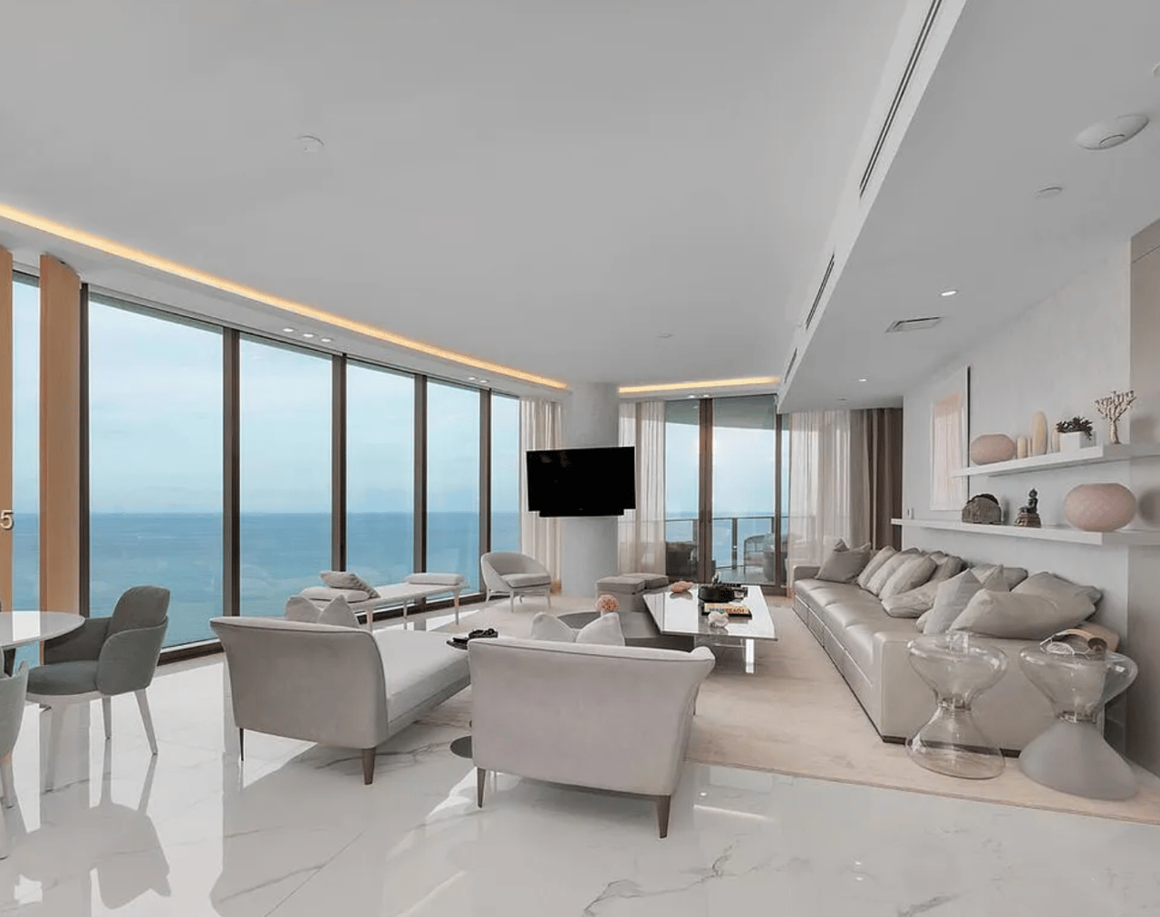 15701 Collins ave #3701