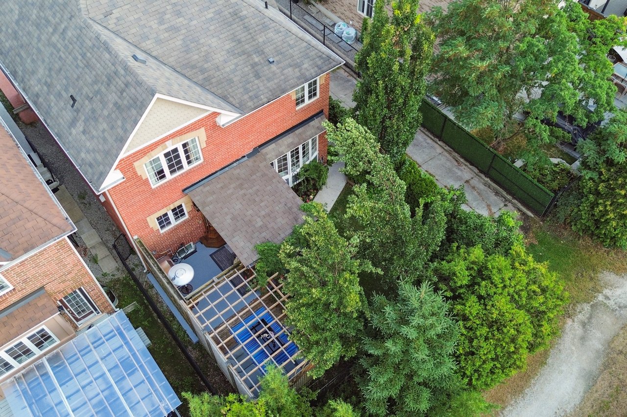 Family Living Backing onto Nature’s Beauty