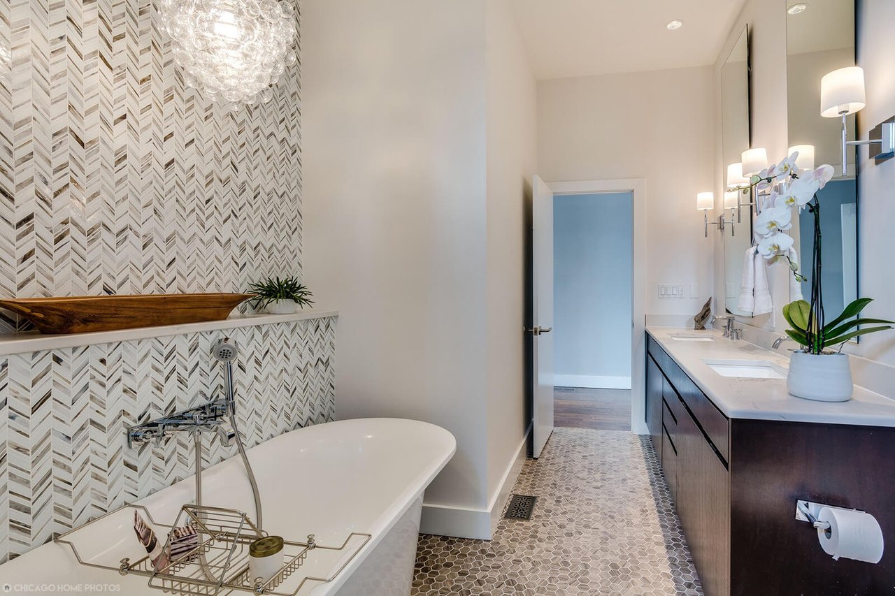 Sold | 1806 West Haddon