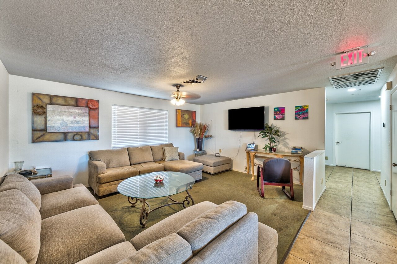 2545-2595 S Torrey Pines