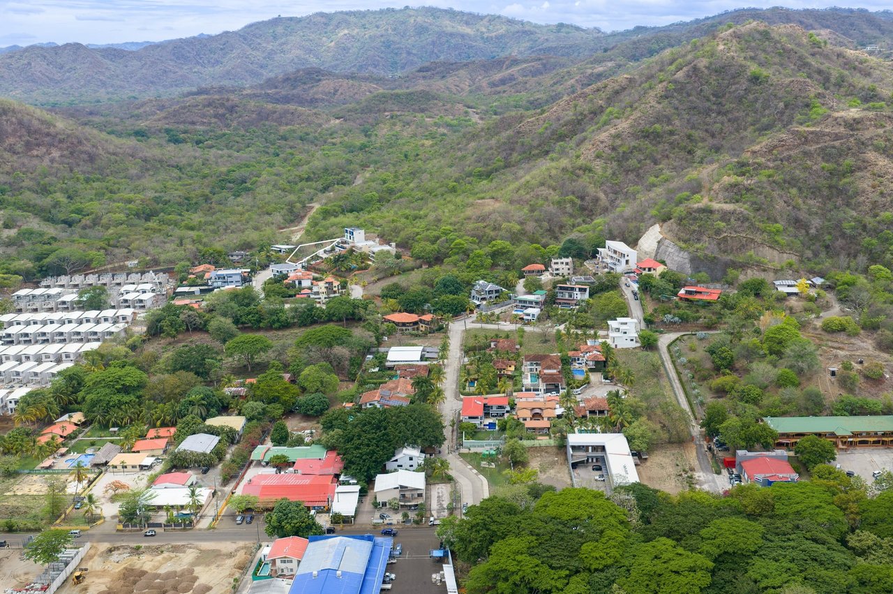 851 M2 RESIDENTIAL LOT - ALTOS DE FLAMINGO 