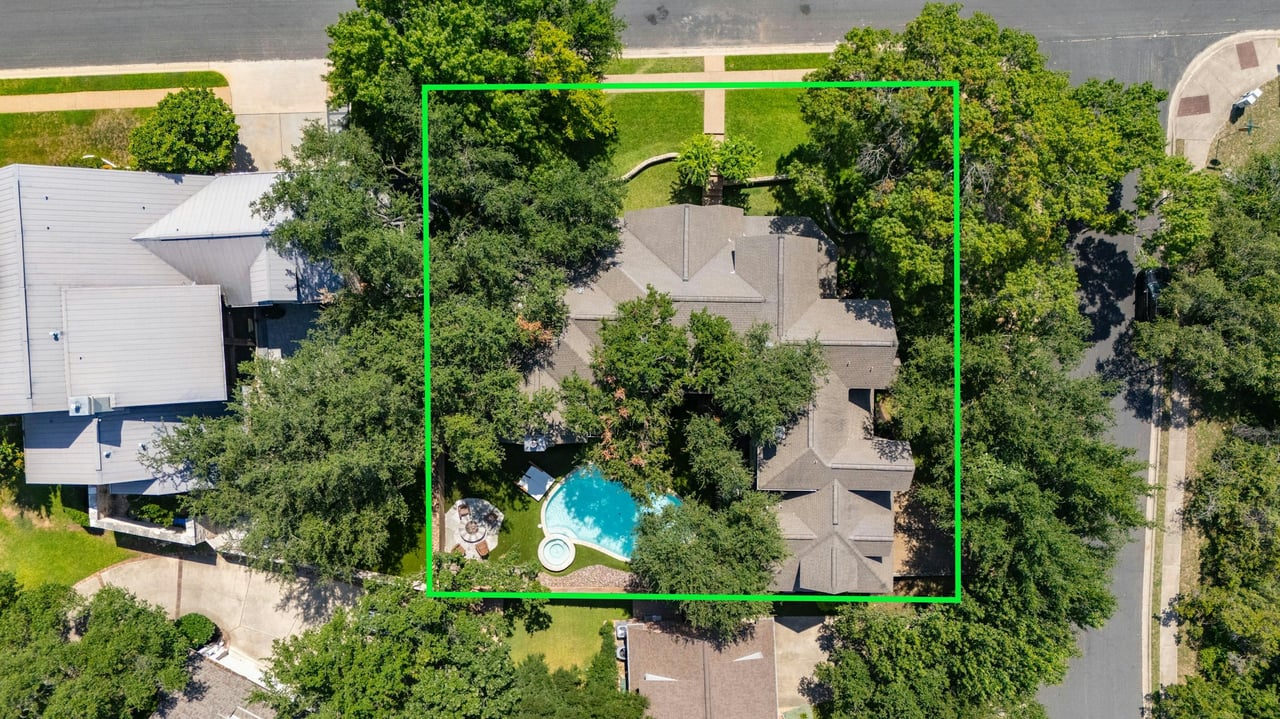 2928 Chatelaine Drive