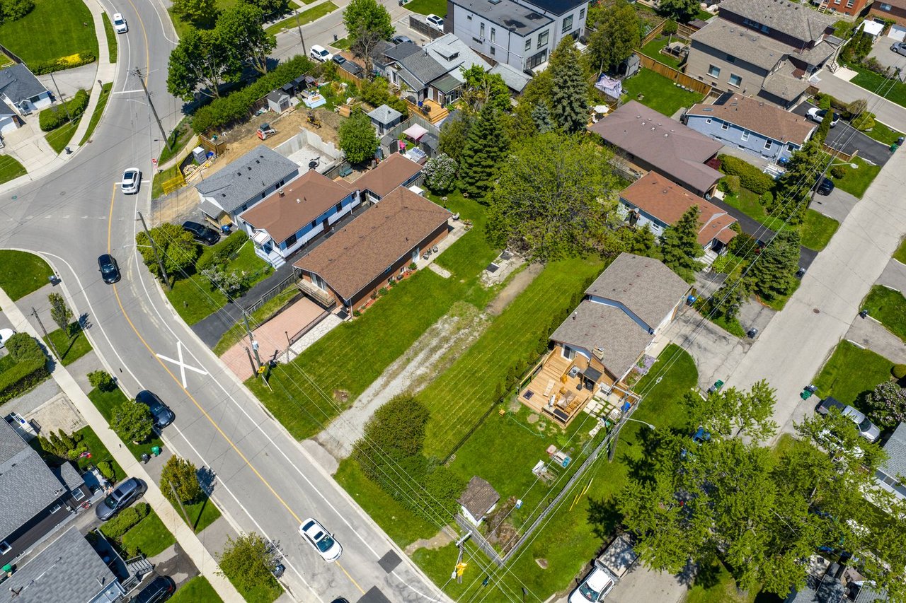 1063 Alexandra Ave