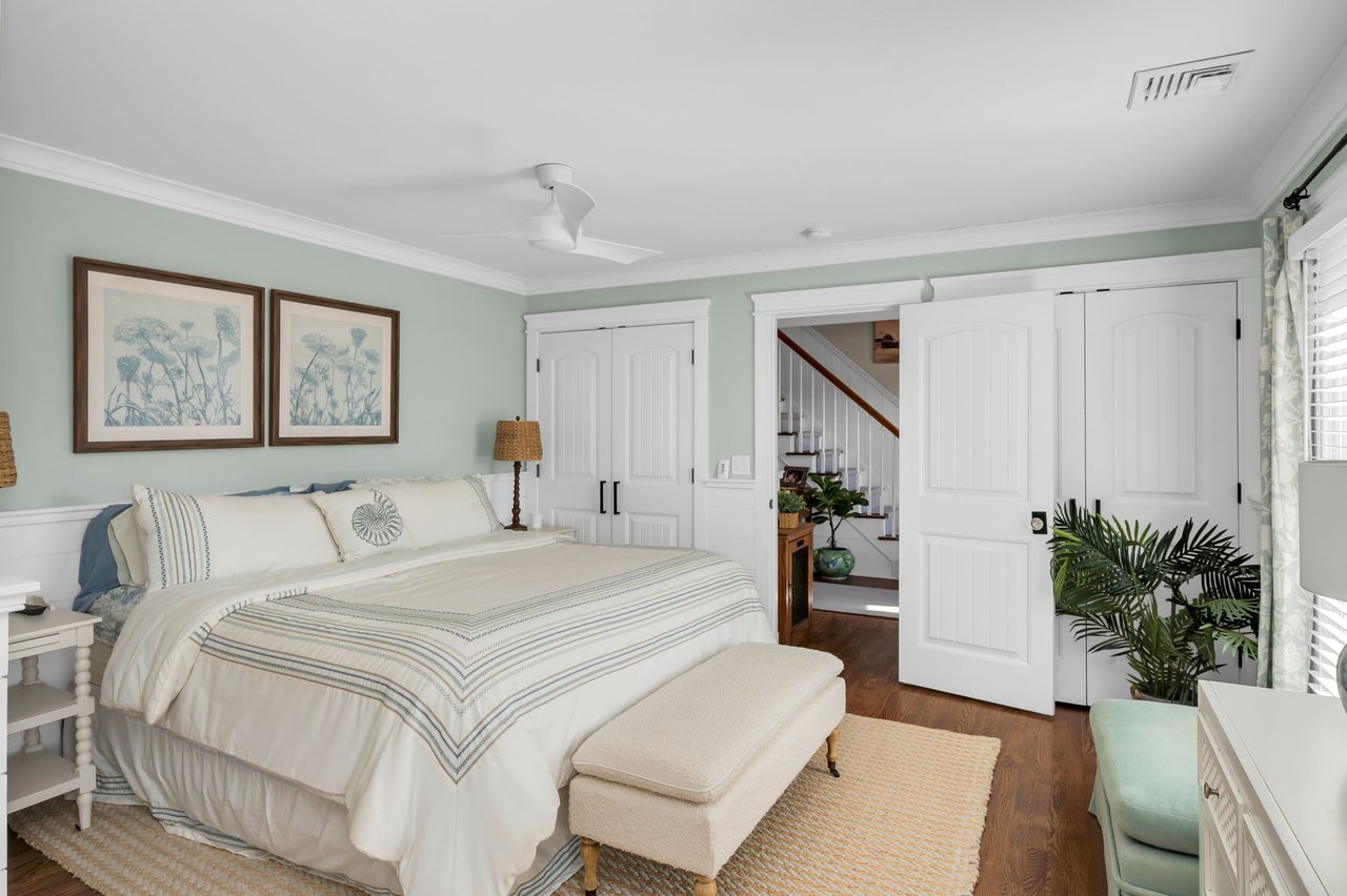 Exclusive Curtis Point Home with Pool