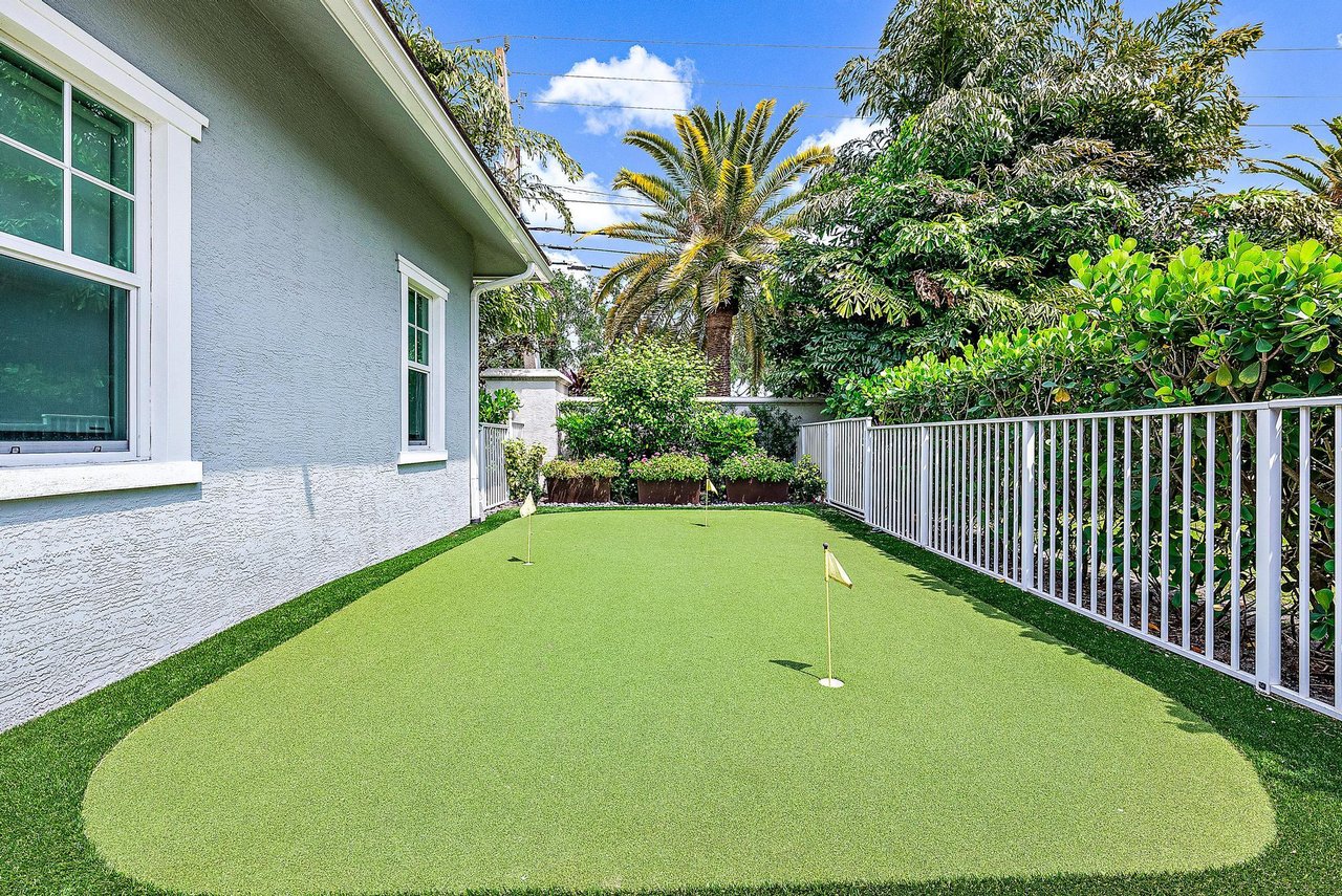 Luxury Modern Single Family Home For Rent North Palm Beach - Lynn Dachisen