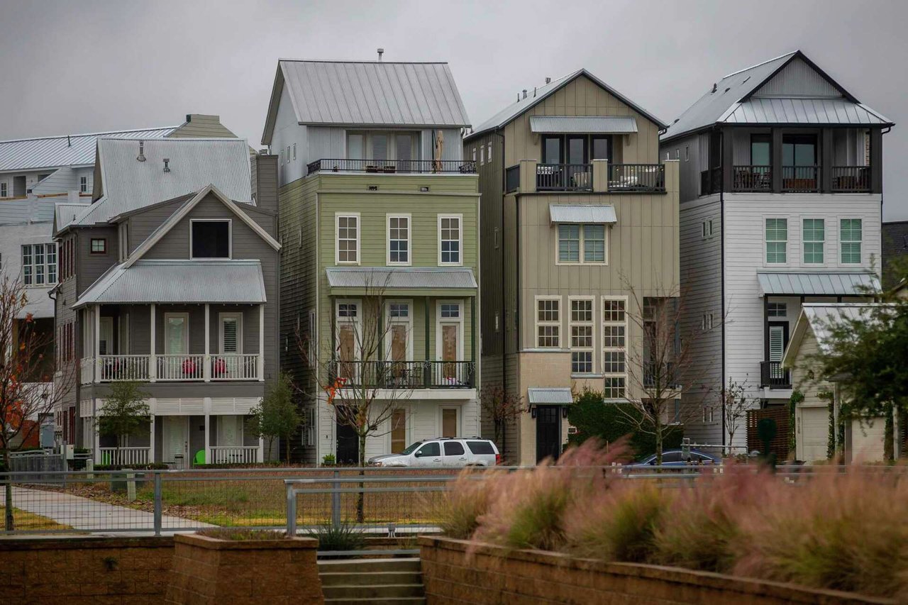 New construction homes and townhomes in Spring Branch Houston near Memorial City