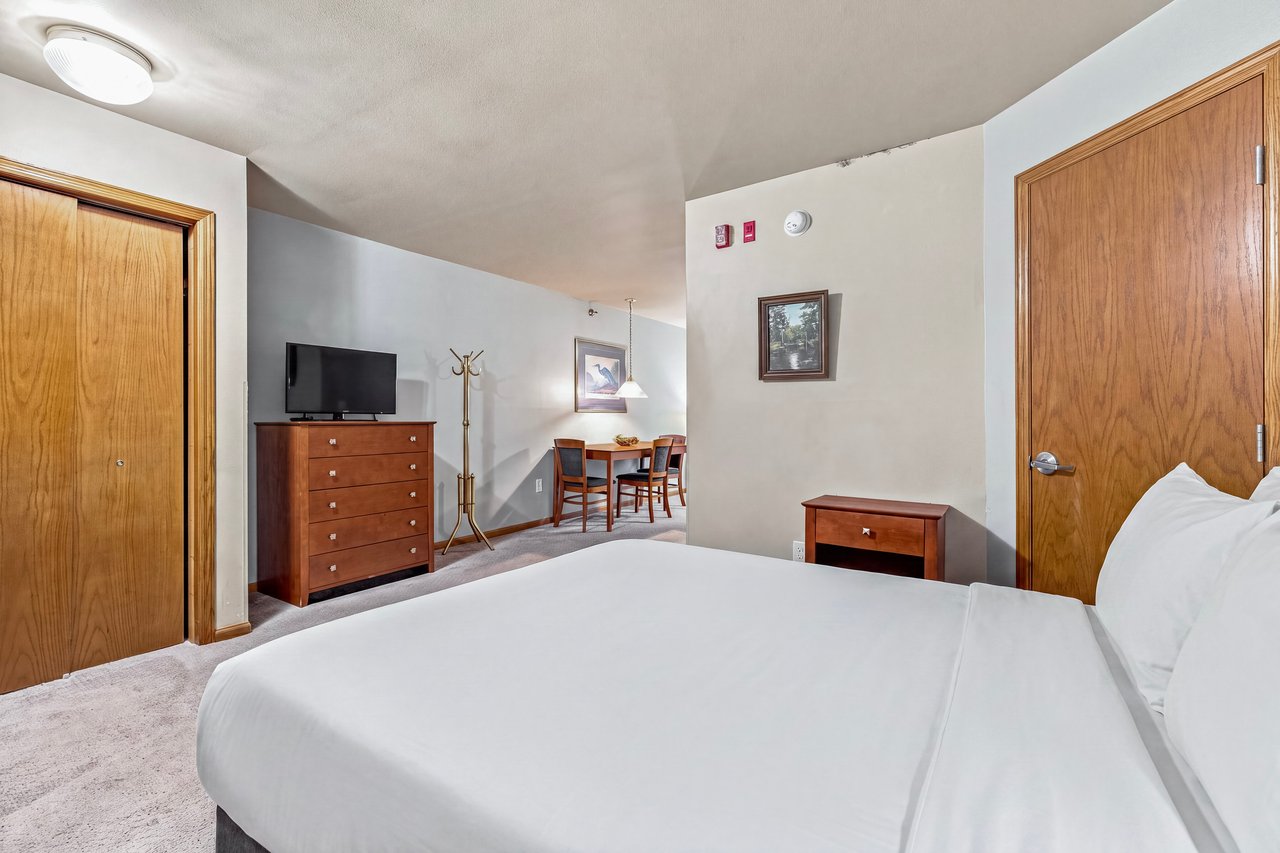 111 Center St. Unit 235 