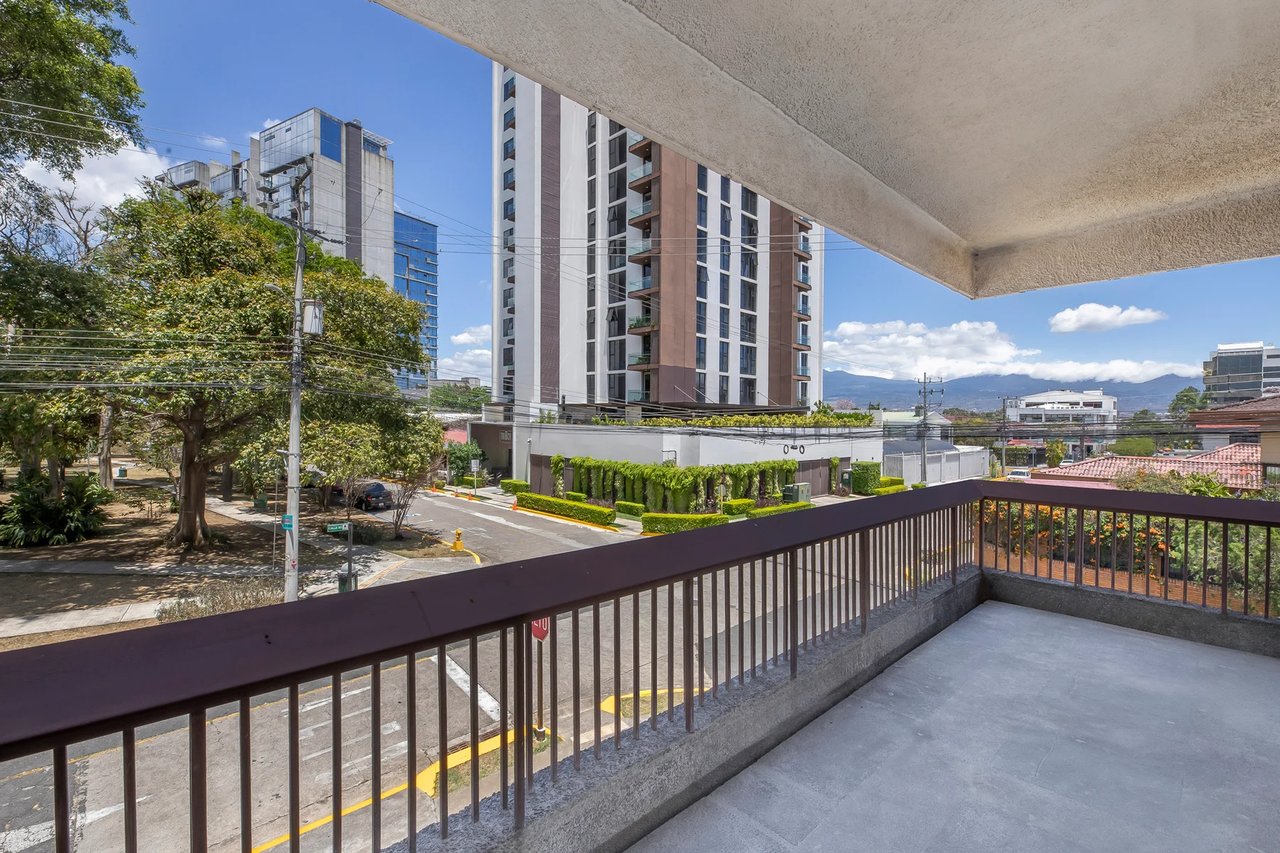 Luxury City Condo With Park View, Sabana and Rohrmoser, San Jose