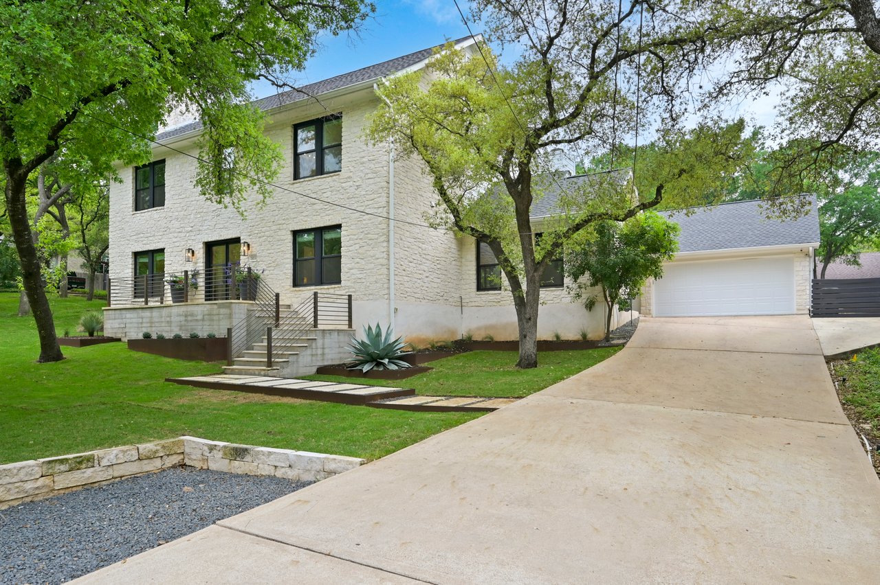 302 Wallis Drive