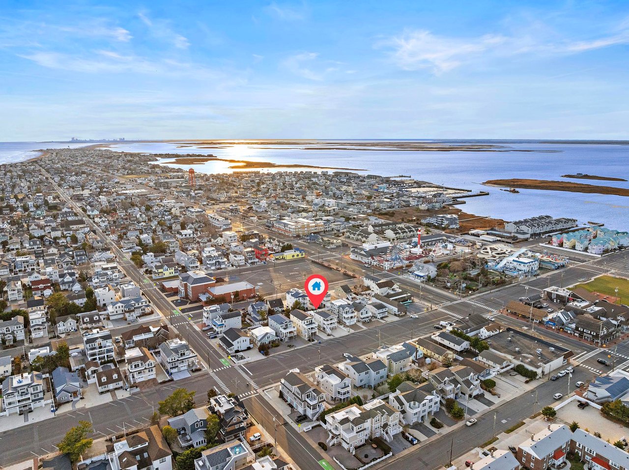 216 Taylor Ave, 1st Floor Unit