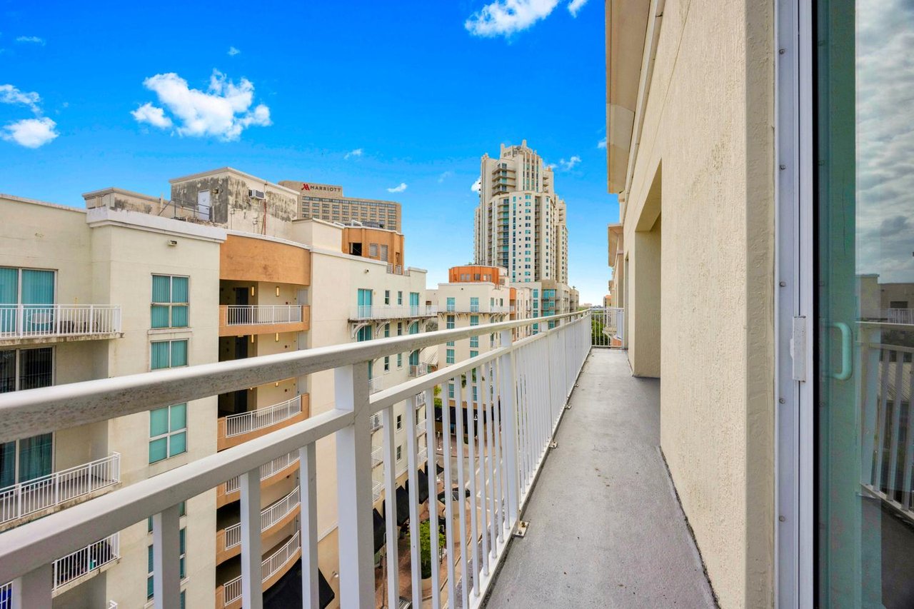 Penthouse Living in Downtown Dadeland