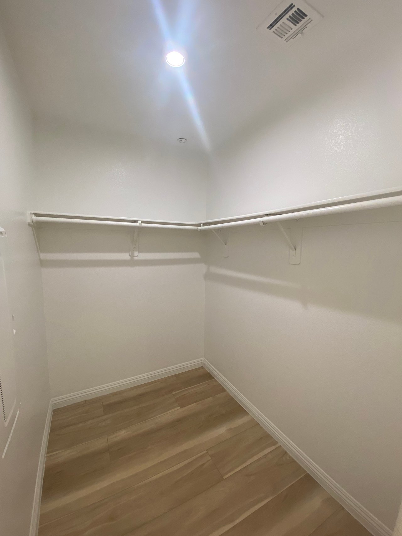 4517 Dover Straight Street