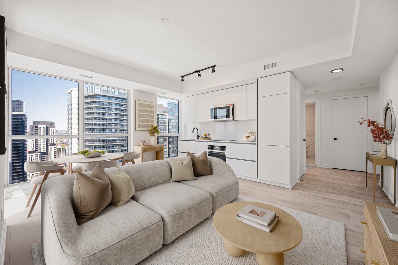 327 King Street W 3905, Toronto C01 Unit: 3905