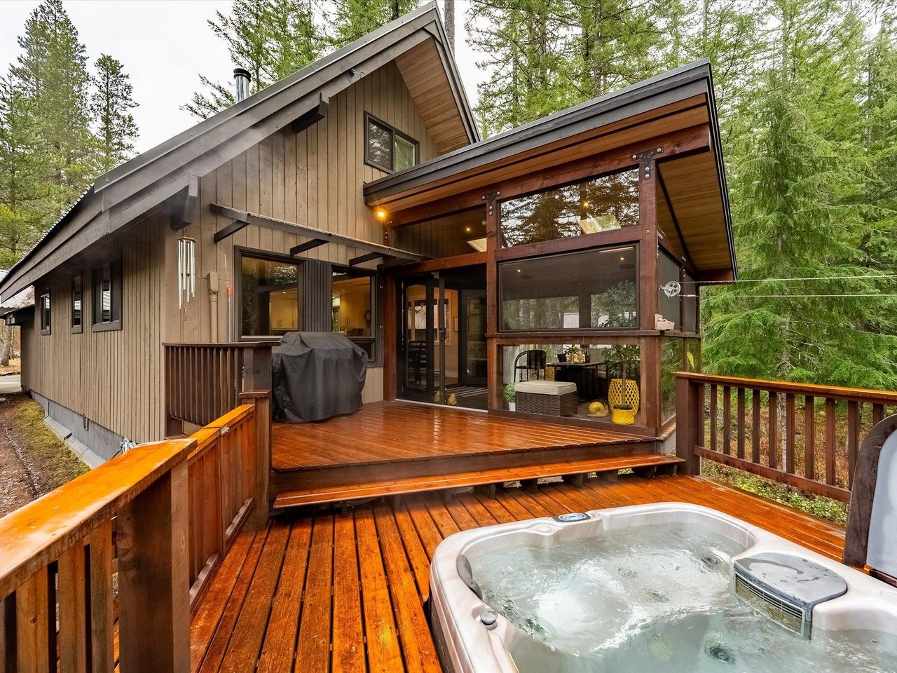 4 Ridge Dr