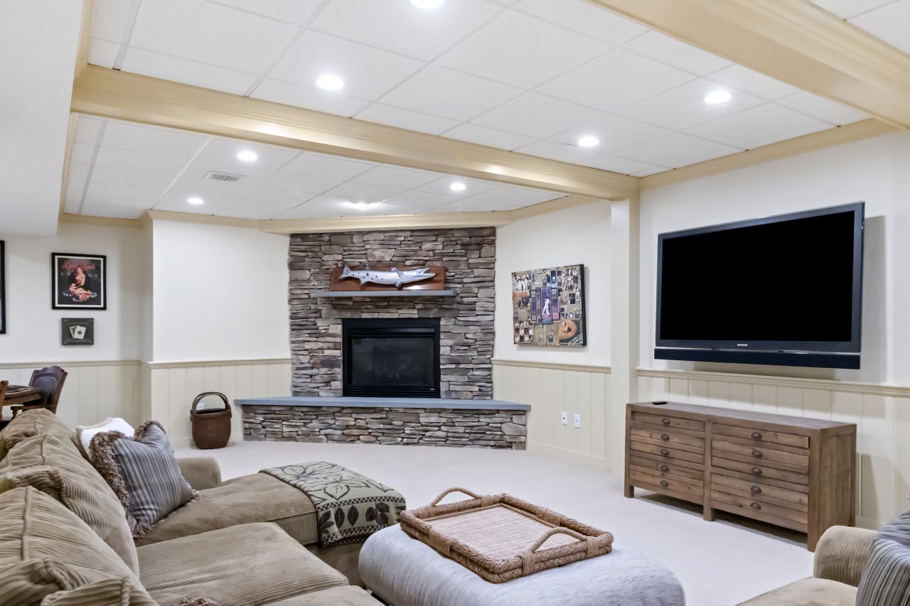 Spectacular Oyster Harbors Estate