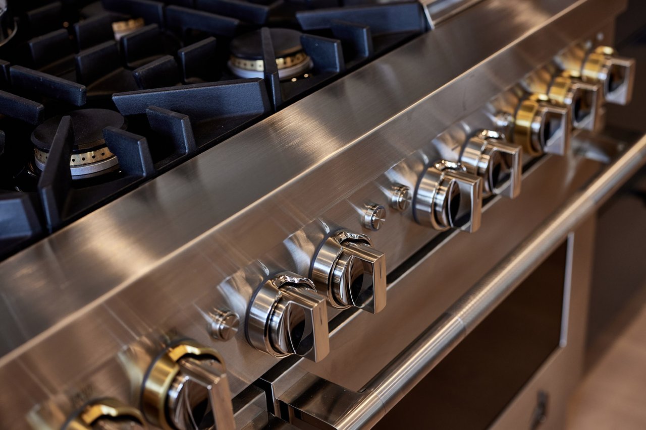 218 Aspen Summit Place SW