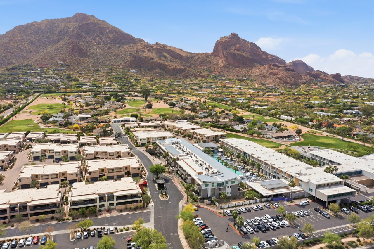 Las Brisas Drive
