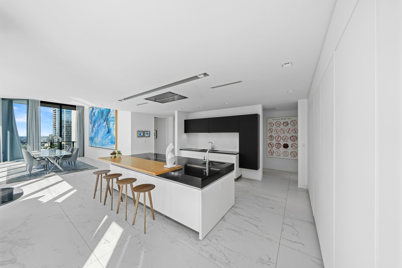 One Thousand Museum Lower Penthouse 4901