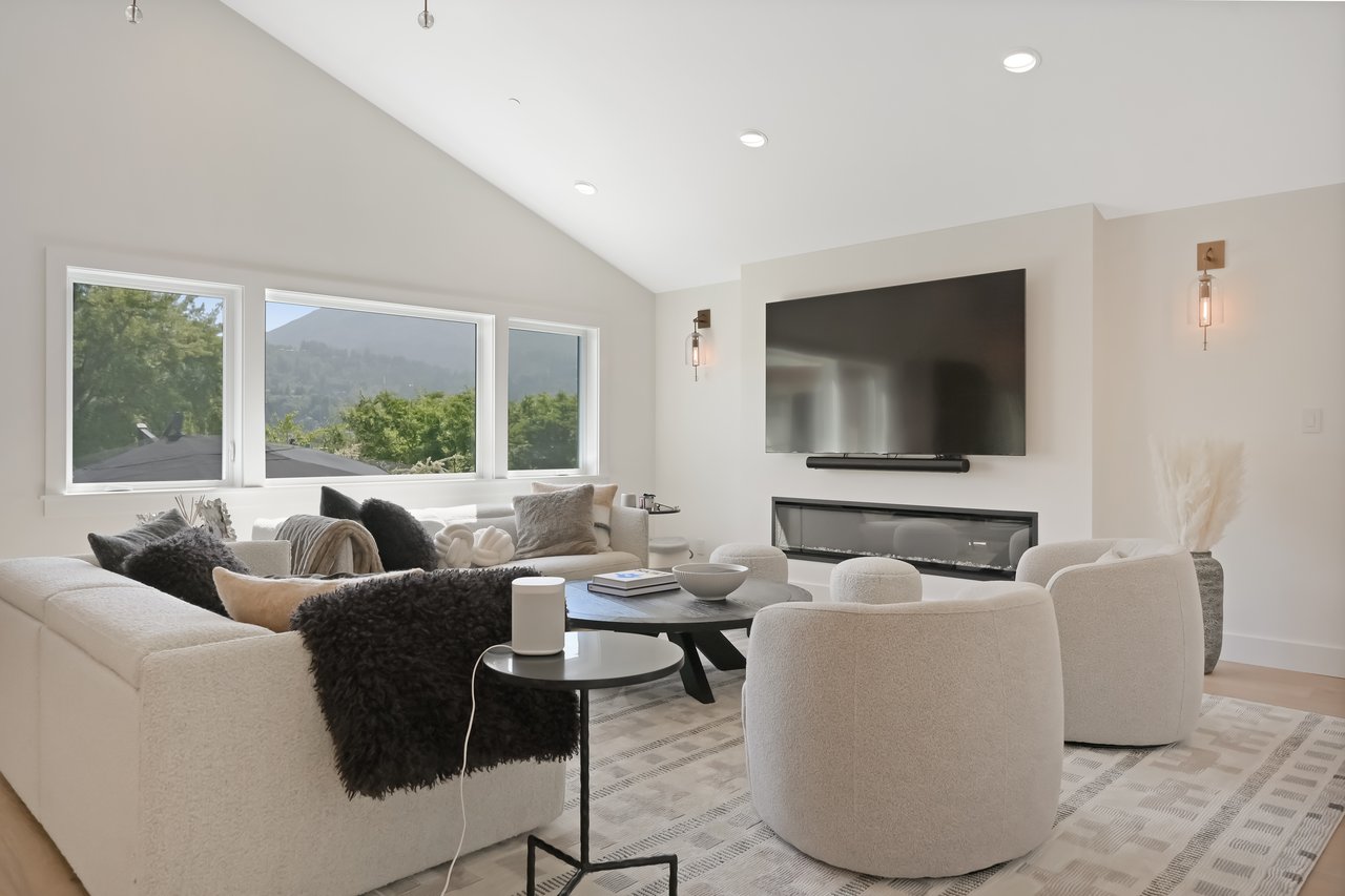 Greenbrae Flats